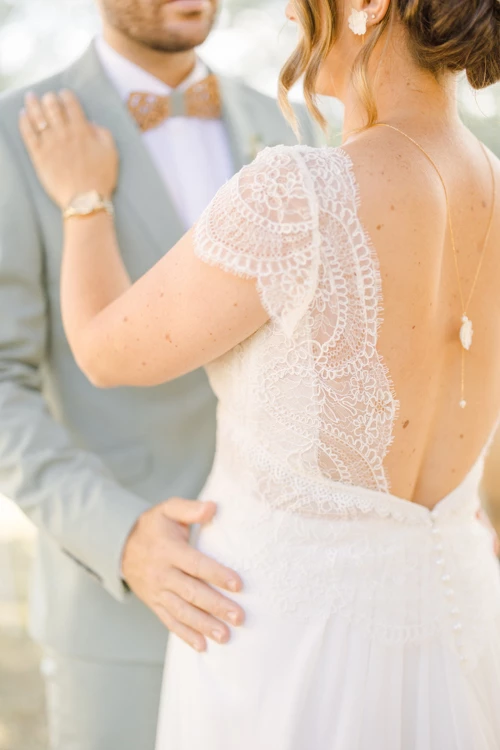 robe dentelle mariage marron gris
